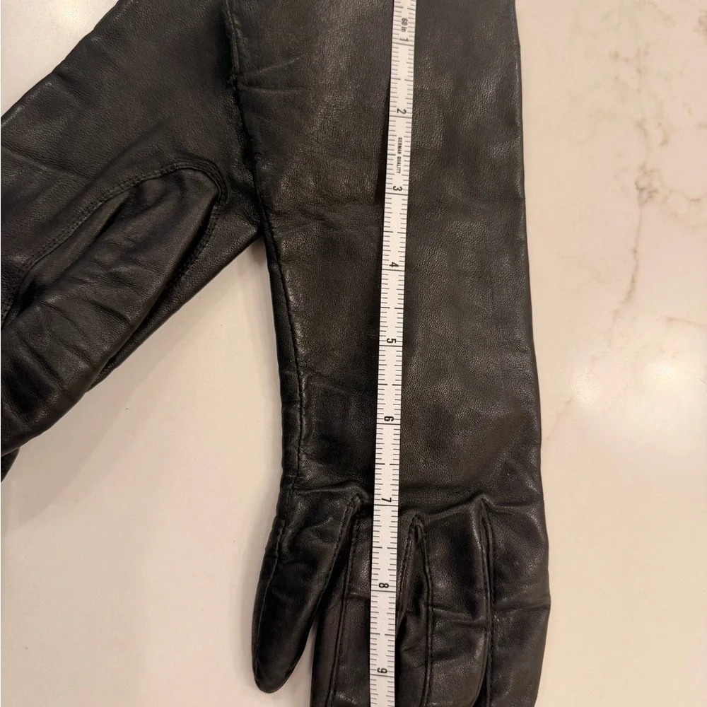 Women's Black Leather Gloves